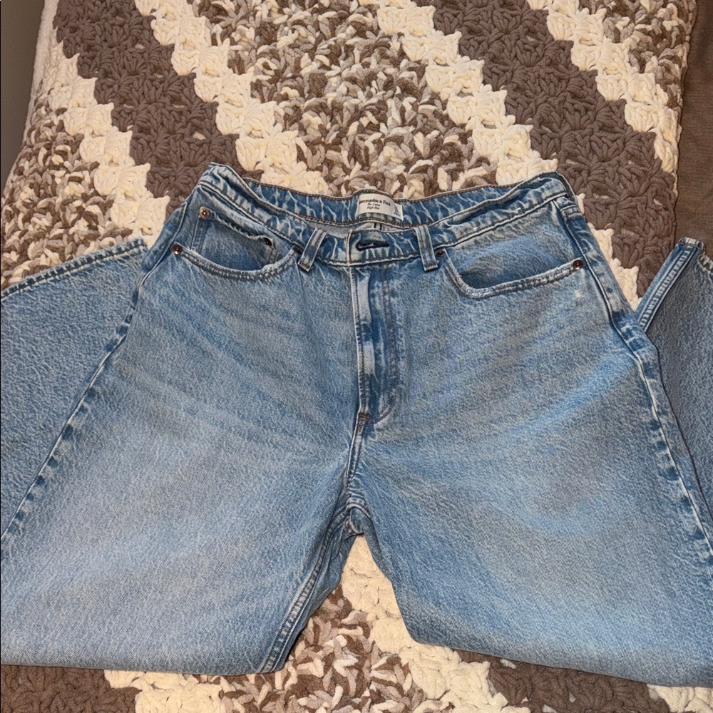 Abercrombie & Fitch High Rise Light Blue Jeans
